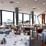 In Hotel 4*