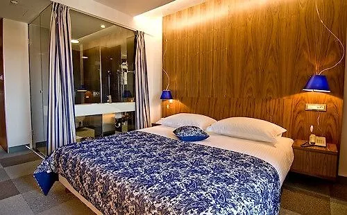 Hotel In