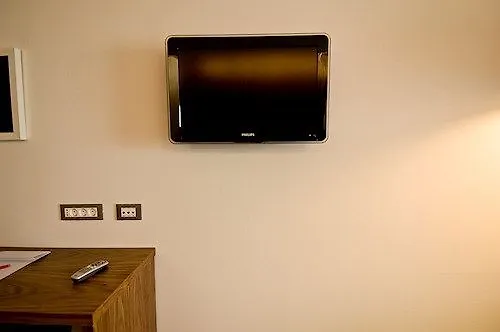 Hotel In 4*