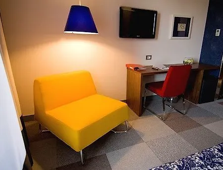 In Отель 4*