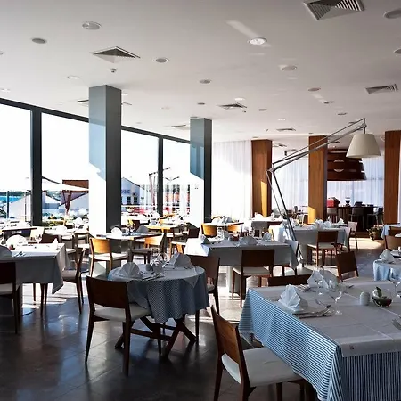 Hotel In 4*